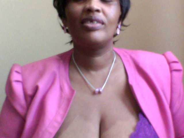 MyDDBOOBIES live cam