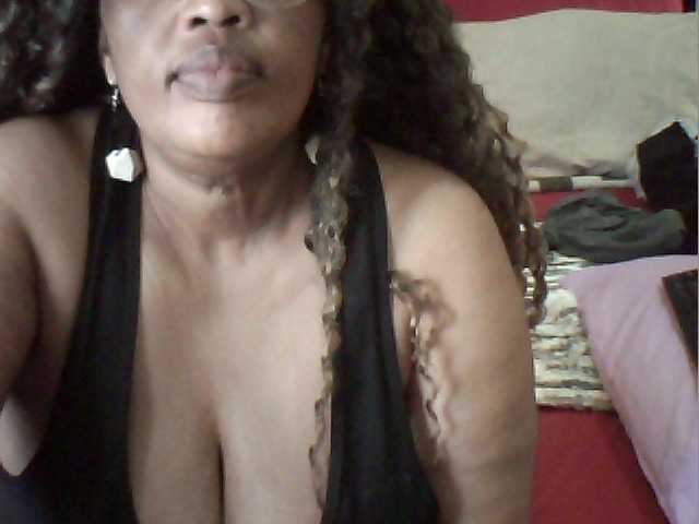 MyDDBOOBIES live cam on BongaCams