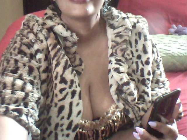 MyDDBOOBIES live cam on BongaCams