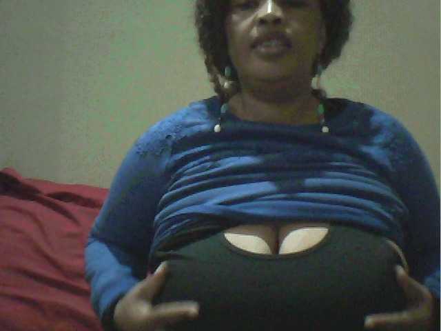 MyDDBOOBIES live cam on BongaCams