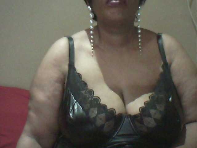 MyDDBOOBIES live cam on BongaCams