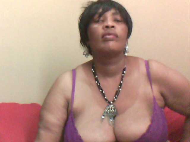 MyDDBOOBIES live cam on BongaCams