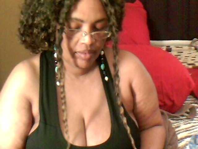 MyDDBOOBIES live cam on BongaCams
