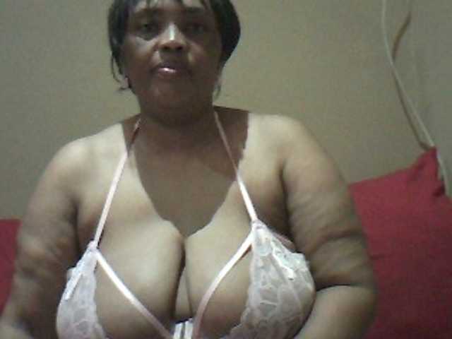 MyDDBOOBIES live cam preview