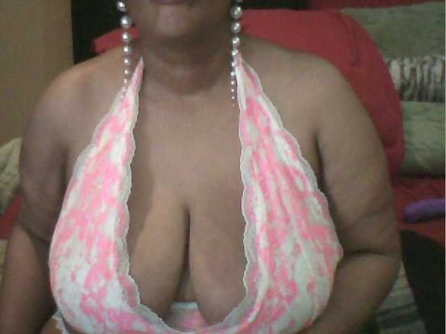 MyDDBOOBIES live cam preview
