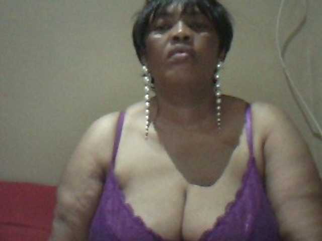 MyDDBOOBIES live cam preview