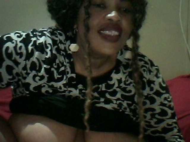 MyDDBOOBIES live cam on BongaCams