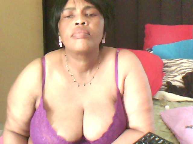 MyDDBOOBIES live cam on BongaCams