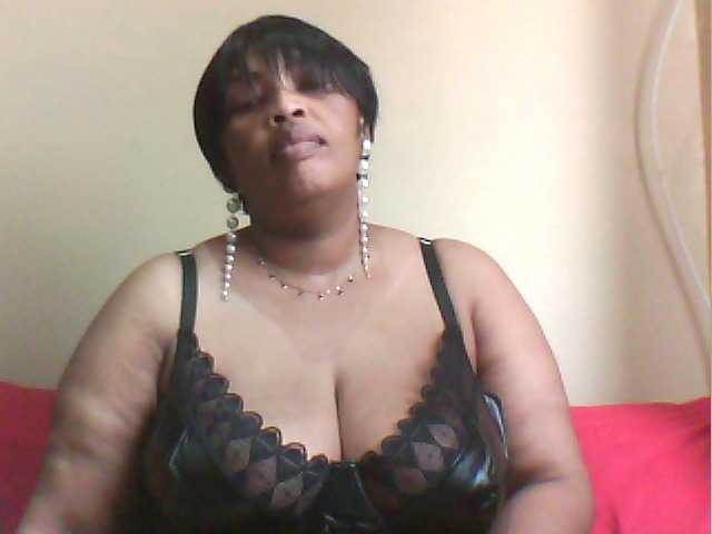 MyDDBOOBIES live cam preview
