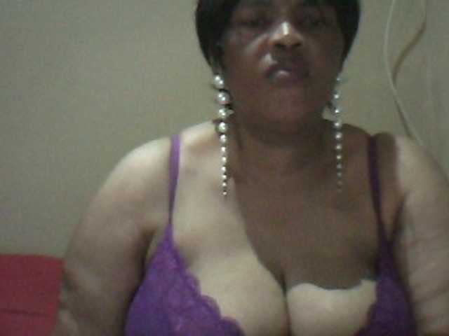 MyDDBOOBIES live cam preview
