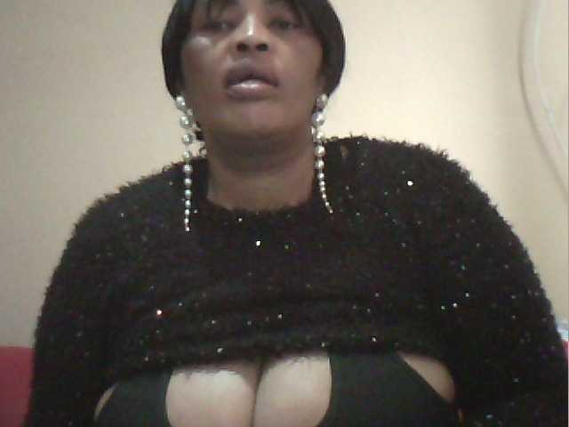 MyDDBOOBIES live cam preview