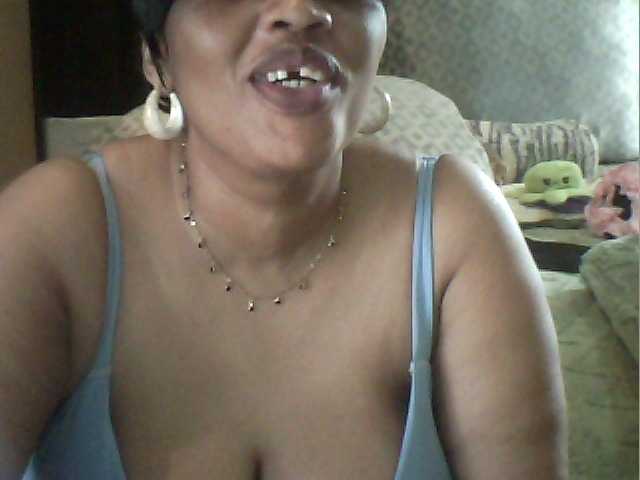 MyDDBOOBIES live cam on BongaCams