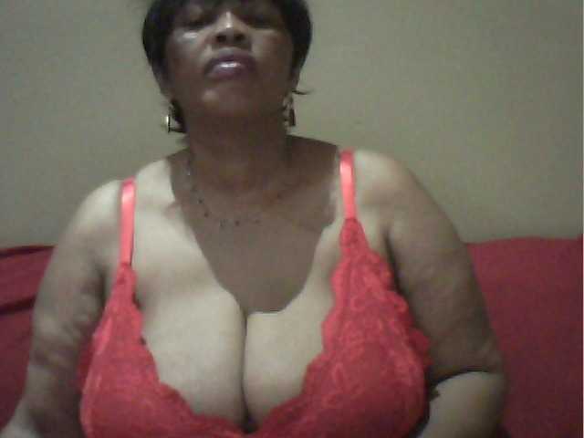 MyDDBOOBIES, en directo ahora en BongaCams
