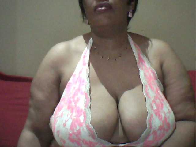 MyDDBOOBIES live cam on BongaCams