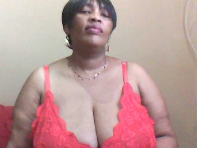 MyDDBOOBIES live cam on BongaCams