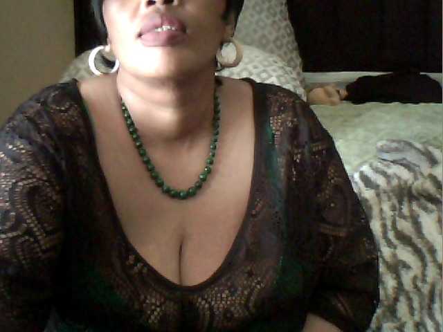 MyDDBOOBIES live cam on BongaCams