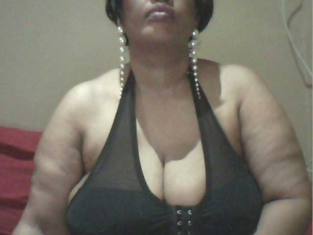 MyDDBOOBIES live cam preview