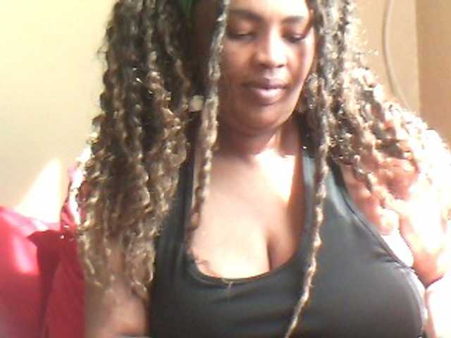 MyDDBOOBIES live cam on BongaCams