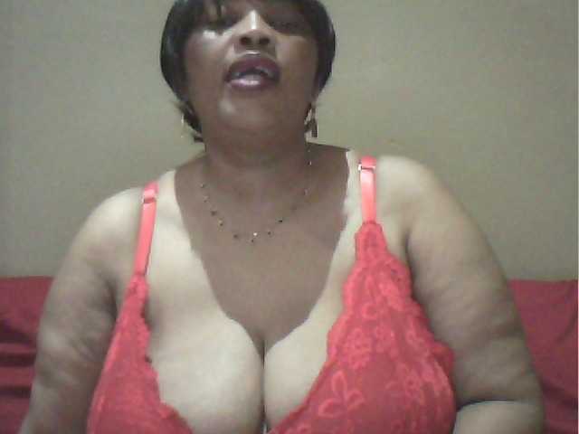 MyDDBOOBIES live cam on BongaCams