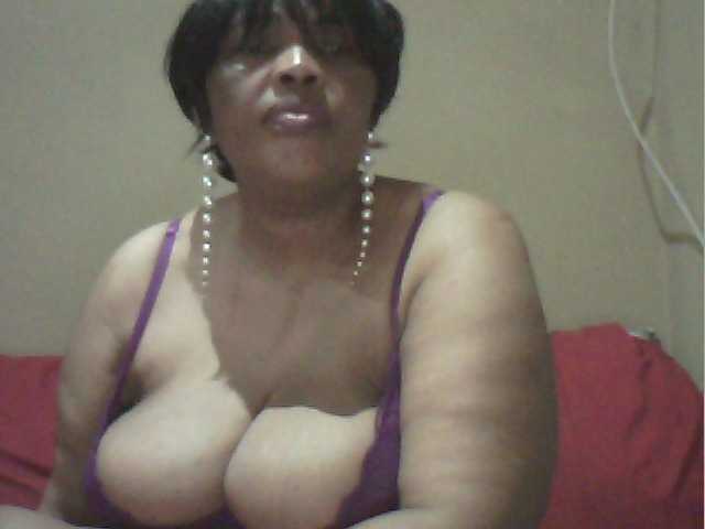 MyDDBOOBIES live cam on BongaCams