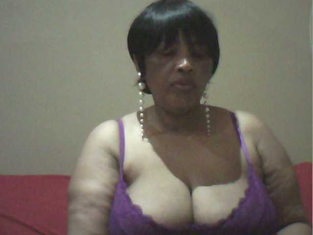 MyDDBOOBIES live cam preview
