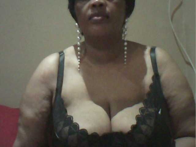 MyDDBOOBIES live cam on BongaCams