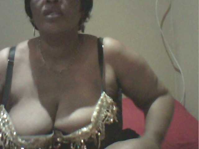 MyDDBOOBIES live cam preview