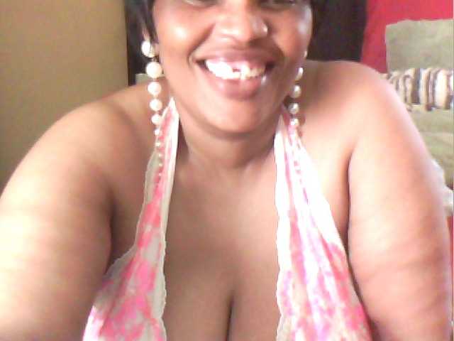 MyDDBOOBIES live cam on BongaCams