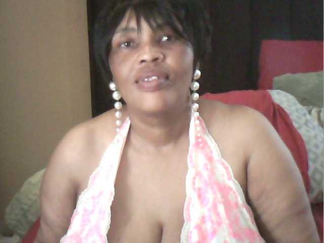 MyDDBOOBIES live cam on BongaCams