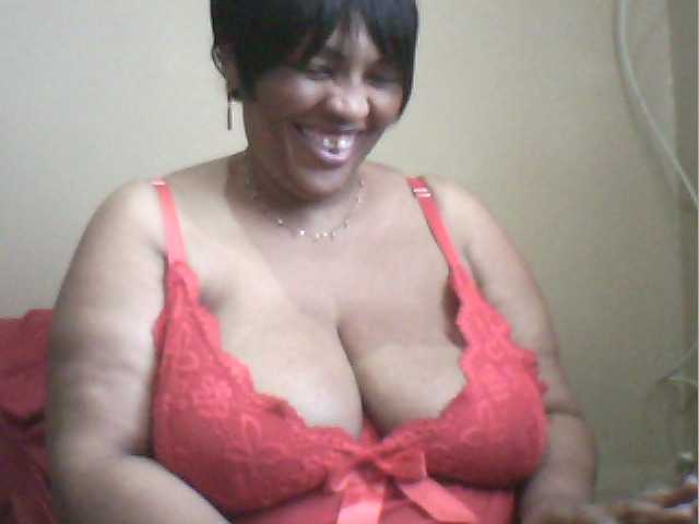 MyDDBOOBIES live cam on BongaCams