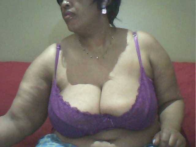 MyDDBOOBIES live cam on BongaCams