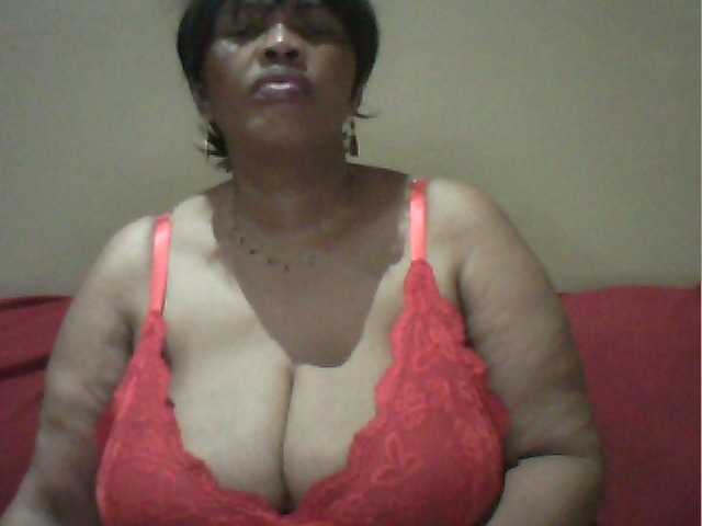 MyDDBOOBIES, en vivo ahora en BongaCams