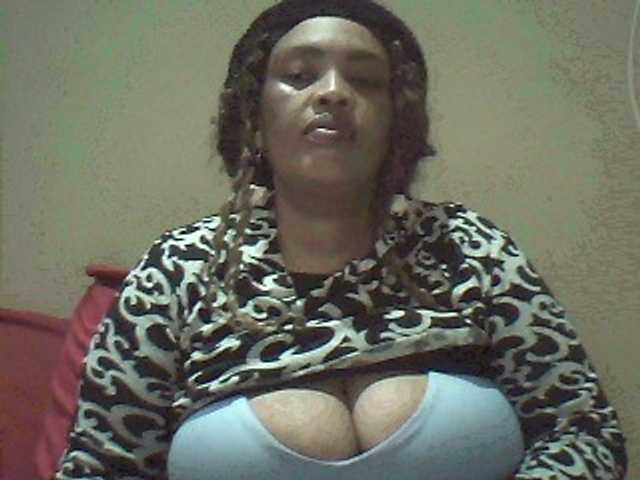 MyDDBOOBIES live cam on BongaCams