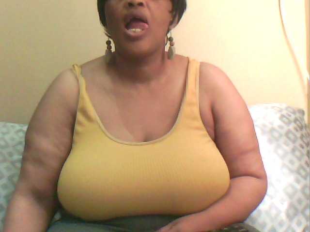MyDDBOOBIES live cam on BongaCams