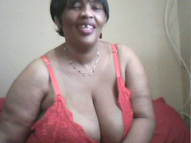 MyDDBOOBIES live cam on BongaCams