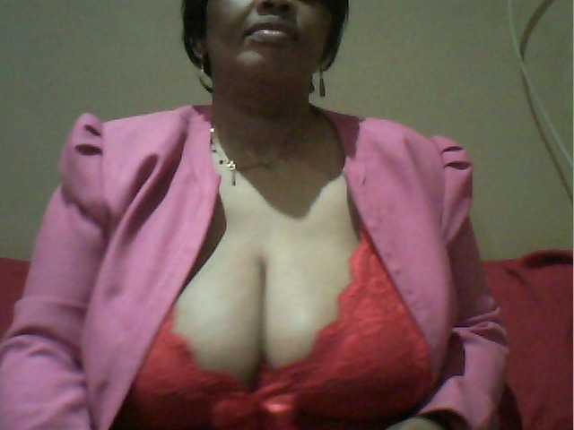MyDDBOOBIES live cam on BongaCams