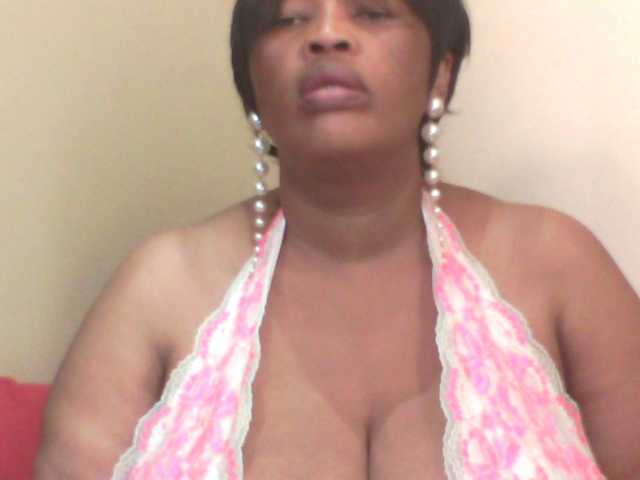 MyDDBOOBIES live cam on BongaCams