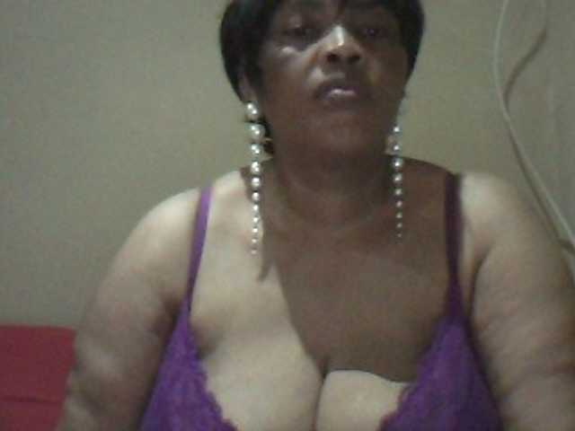 MyDDBOOBIES live cam preview