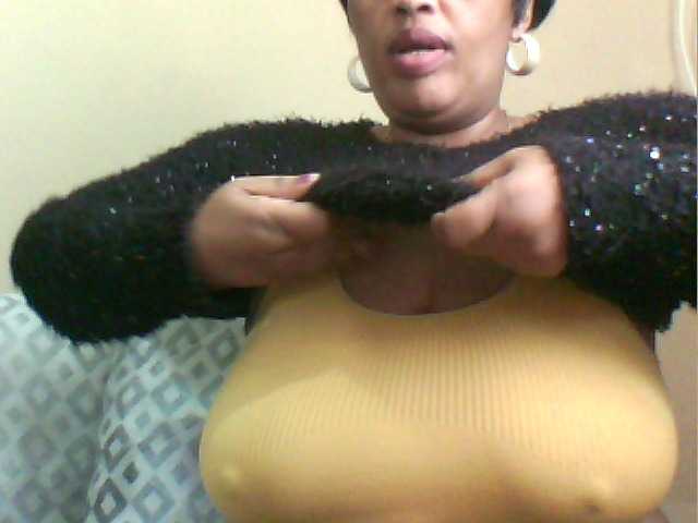 MyDDBOOBIES live cam on BongaCams