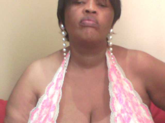 MyDDBOOBIES live cam on BongaCams