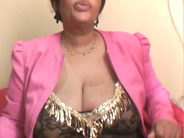 MyDDBOOBIES live cam on BongaCams