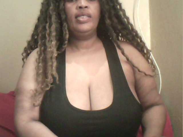 MyDDBOOBIES live cam on BongaCams