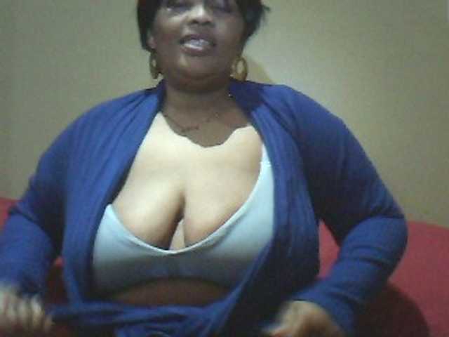 MyDDBOOBIES live cam on BongaCams