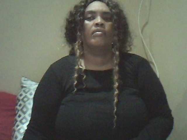 Chat with MyDDBOOBIES live cam