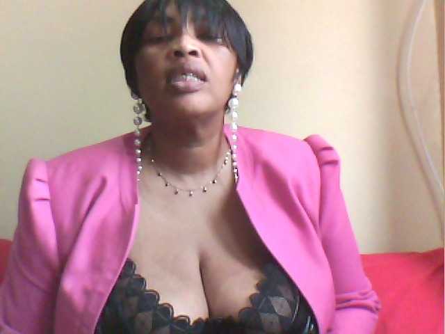 MyDDBOOBIES live cam preview