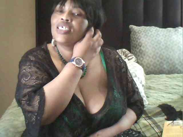 MyDDBOOBIES webcam