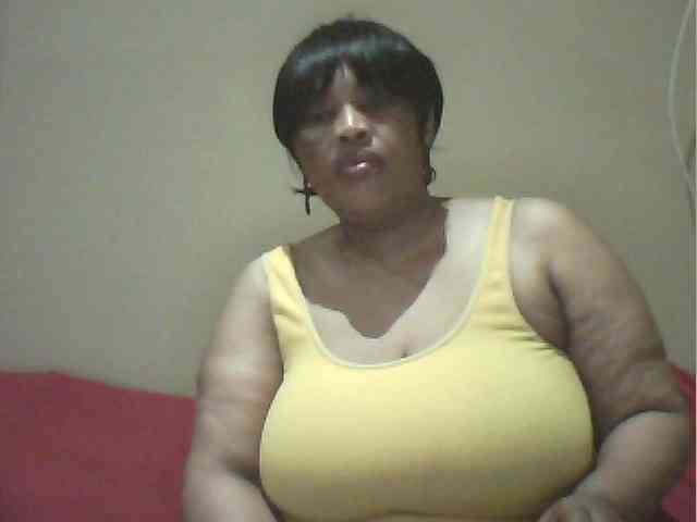 MyDDBOOBIES webcam