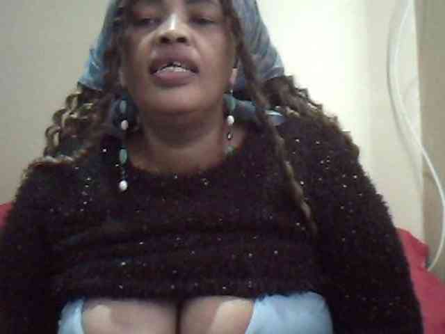 MyDDBOOBIES webcam