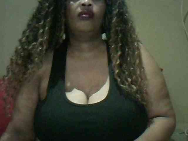 MyDDBOOBIES webcam