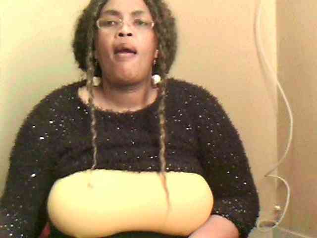 MyDDBOOBIES webcam